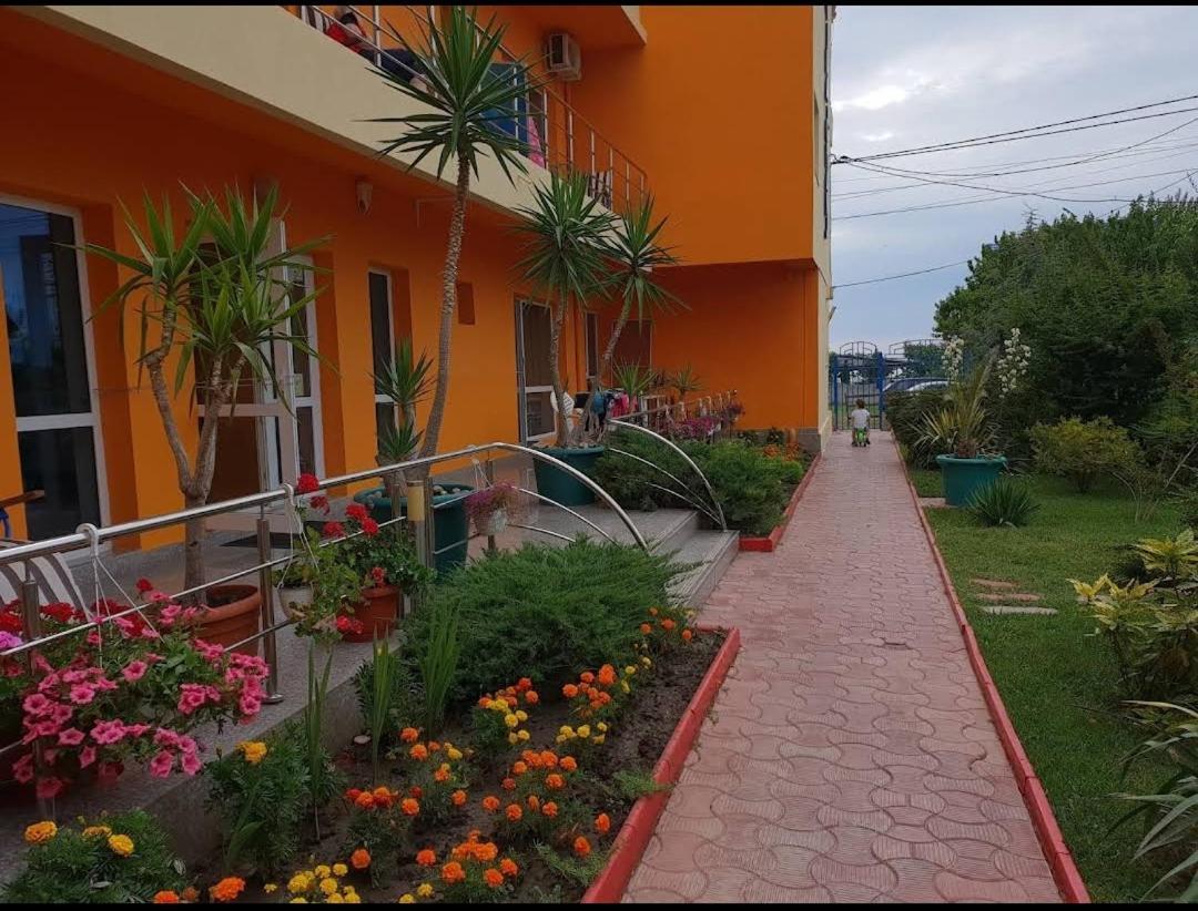 Vila Oranj Hotel Costinesti Exterior foto